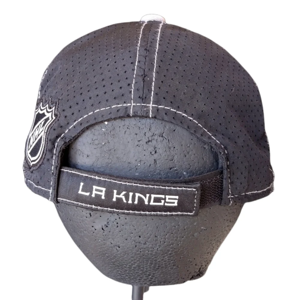 Child NHL cap Youth size